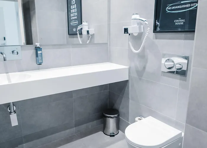 The House Ribeira 호스텔 포르투