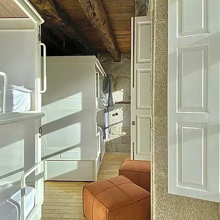 Hostel The House Ribeira Porto