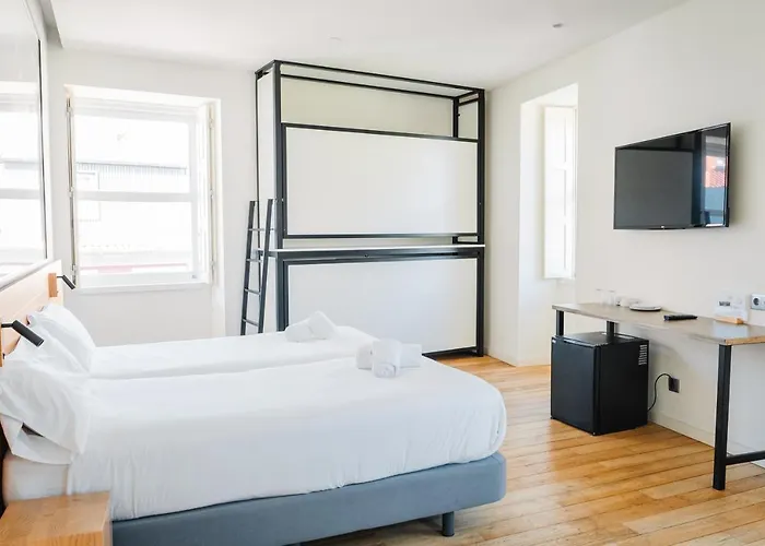 Vandrarhem The House Ribeira