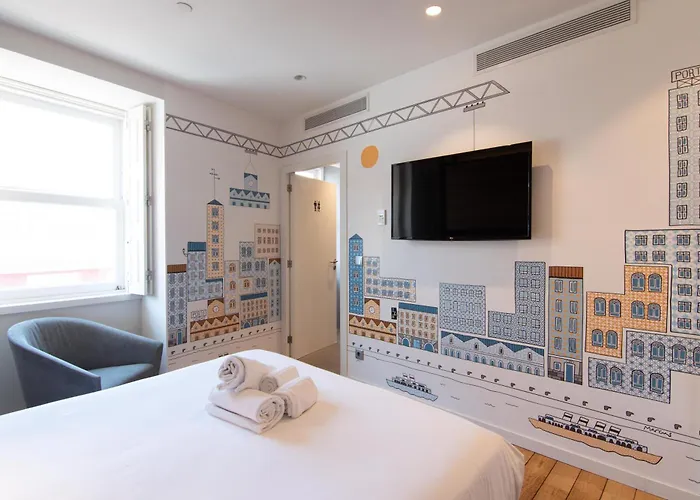 The House Ribeira Hostel *