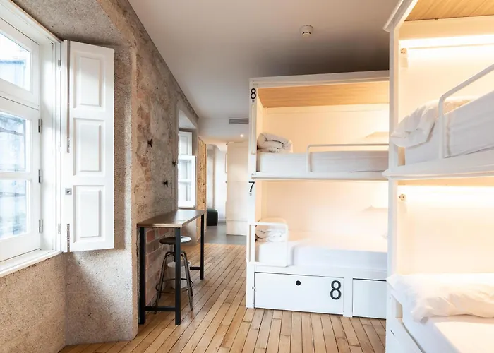 Hostel The House Ribeira Porto