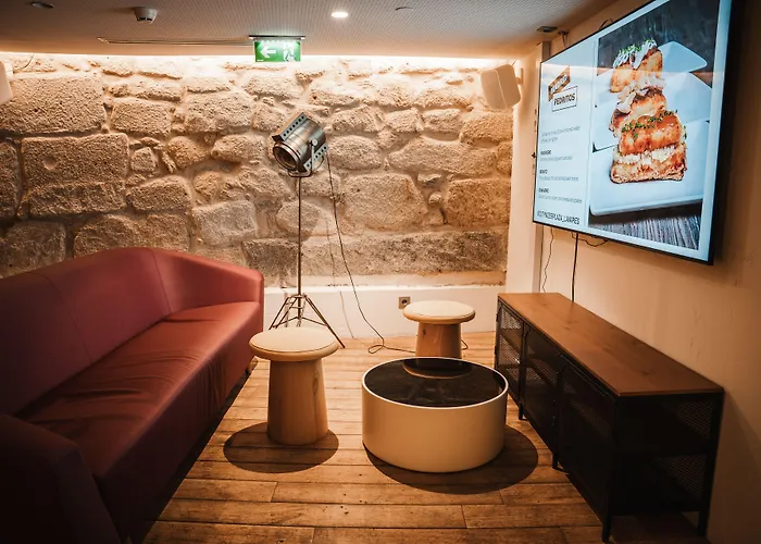 Hostel The House Ribeira Porto