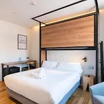 The House Ribeira Porto