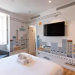 The House Ribeira Albergue *