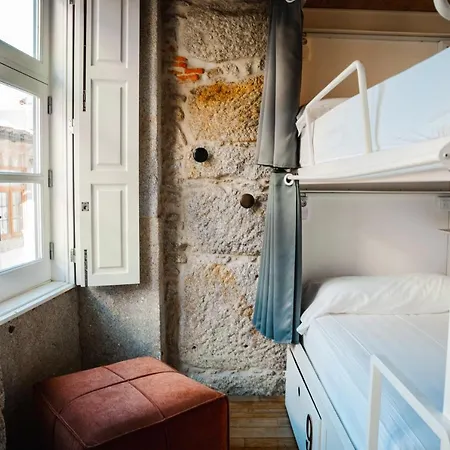 Hostel The House Ribeira *
