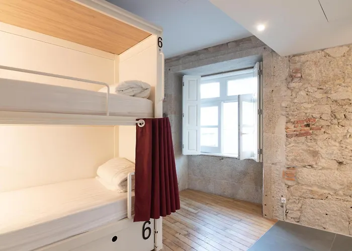 Ostello The House Ribeira Oporto