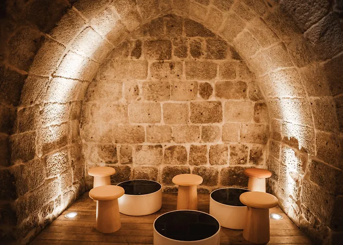 The House Ribeira Ostello Oporto